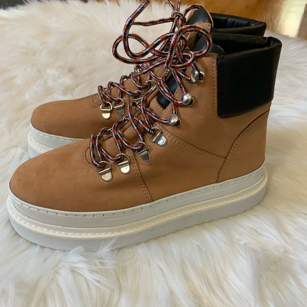 Schutz Marlua Honey Beige Lace Up Platform Boots Size 6.5